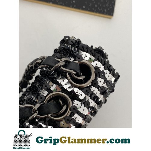 Chanel Flap Bag 20cm (Mini) - Image 6