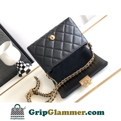 Chanel Flap Bag 20cm (Mini) - Image 7