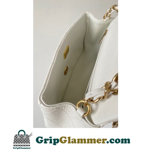 Chanel Flap Bag 20cm (Mini) - Image 8